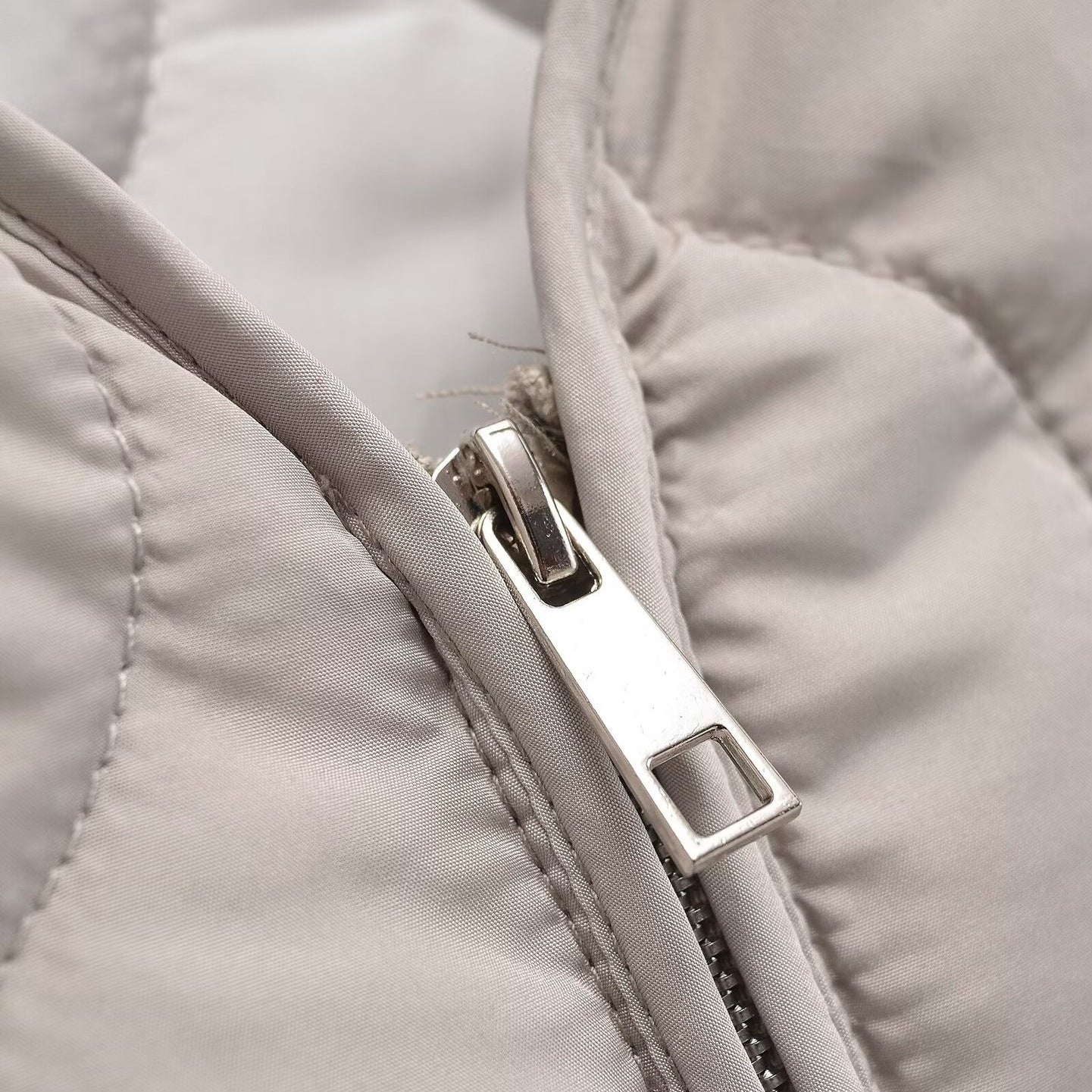 New All-match Rhombus Line Hemming Design Zipper Pocket Jacket